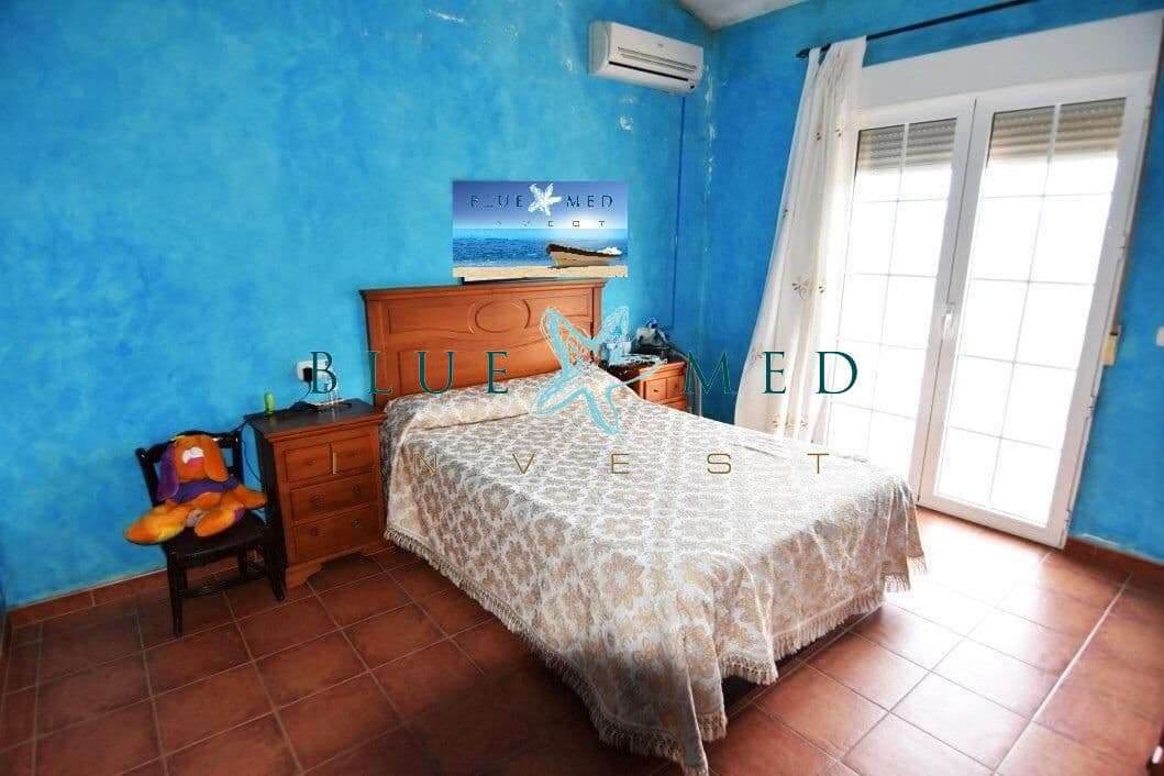 4 soveværelse Finca/Landehus til salg i Leiva med swimmingpool - € 599.995 (Ref: 7500713)