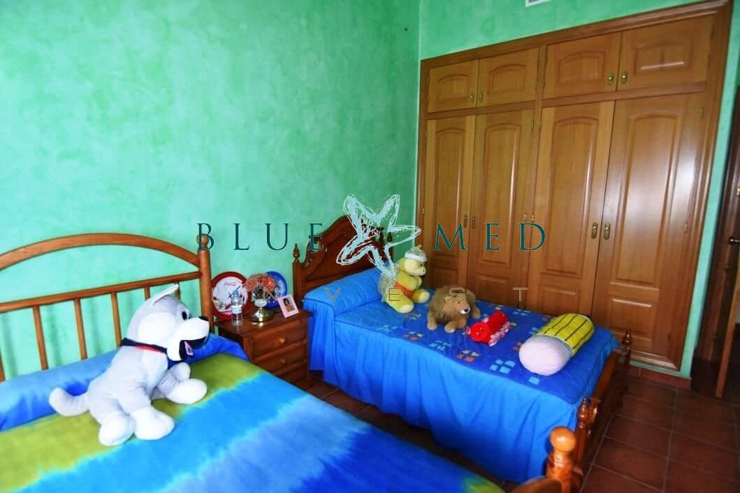 4 soveværelse Finca/Landehus til salg i Leiva med swimmingpool - € 599.995 (Ref: 7500713)