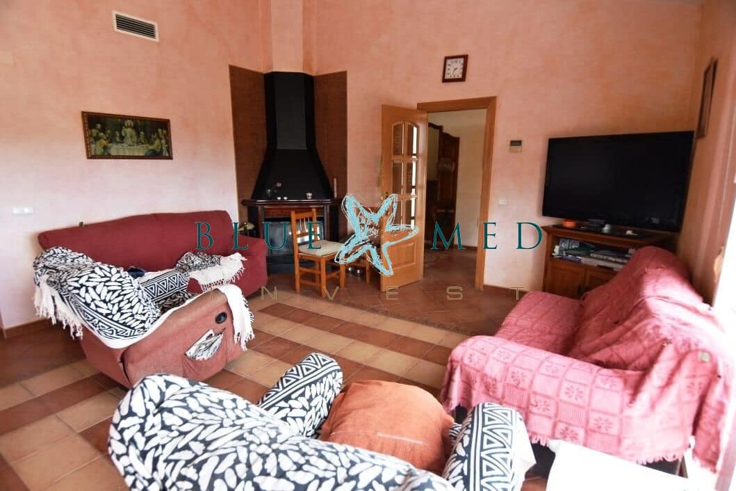 4 soveværelse Finca/Landehus til salg i Leiva med swimmingpool - € 599.995 (Ref: 7500713)