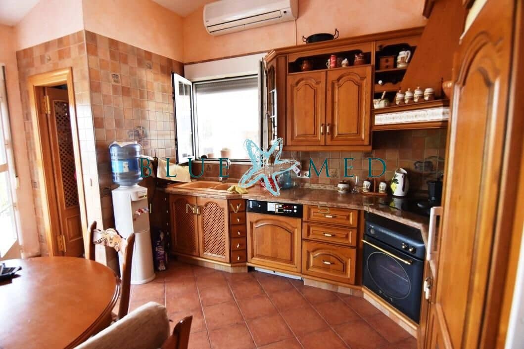 4 soveværelse Finca/Landehus til salg i Leiva med swimmingpool - € 599.995 (Ref: 7500713)