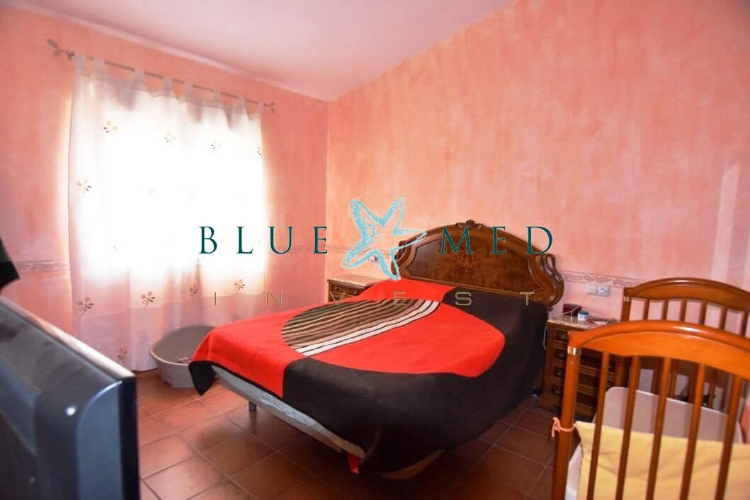 4 soveværelse Finca/Landehus til salg i Leiva med swimmingpool - € 599.995 (Ref: 7500713)