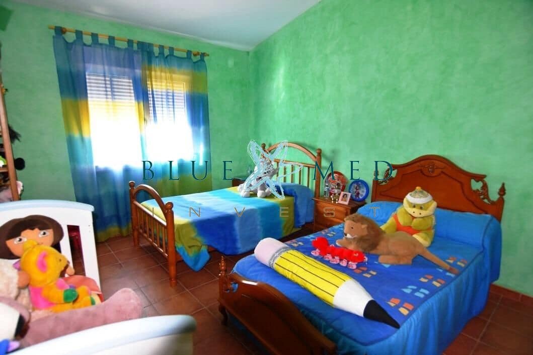 4 soveværelse Finca/Landehus til salg i Leiva med swimmingpool - € 599.995 (Ref: 7500713)