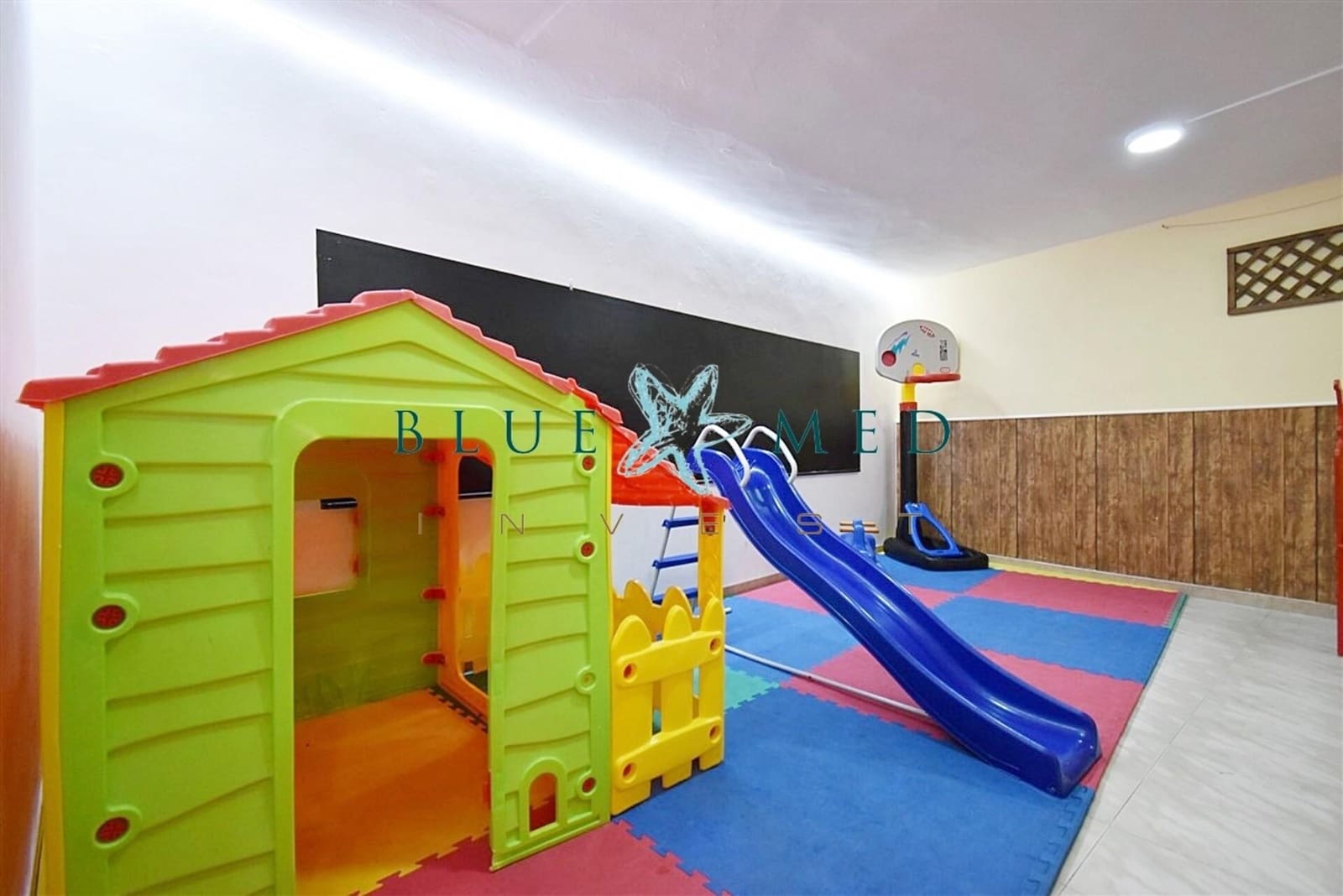 Commercieel te koop in Mazarron - € 135.000 (Ref: 7504302)