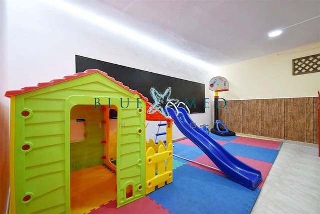 Kaupallinen myytävänä paikassa Mazarrón - 135 000 € (Ref: 7504302)