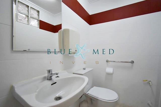 Kaupallinen myytävänä paikassa Mazarrón - 135 000 € (Ref: 7504302)