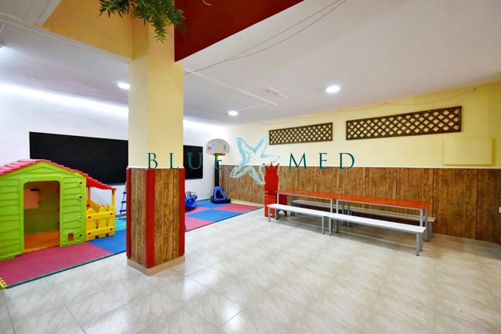 Commercieel te koop in Mazarron - € 135.000 (Ref: 7504302)