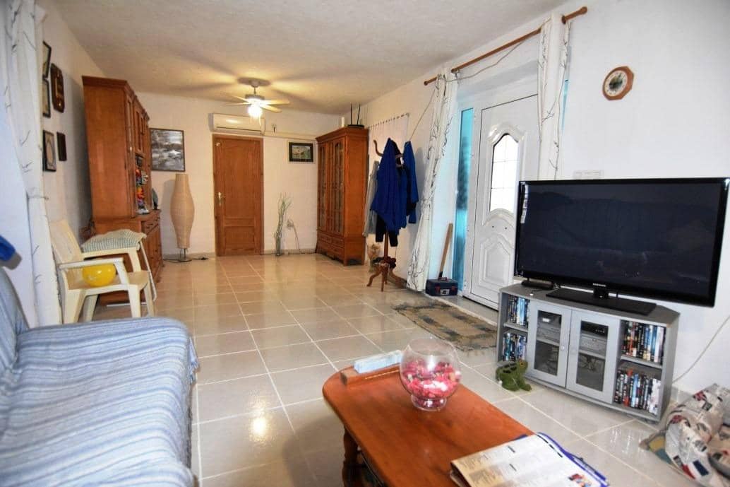 7 bedroom Finca/Country House for sale in Campillo de Abajo with pool garage - € 299,950 (Ref: 7518192)