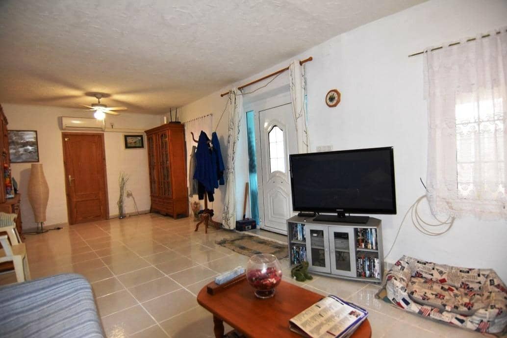 7 bedroom Finca/Country House for sale in Campillo de Abajo with pool garage - € 299,950 (Ref: 7518192)