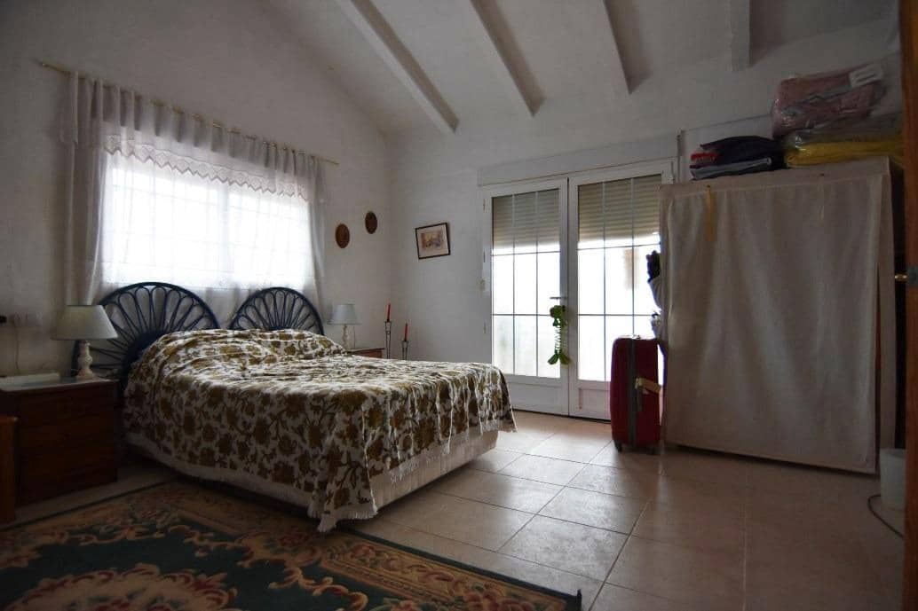 7 bedroom Finca/Country House for sale in Campillo de Abajo with pool garage - € 299,950 (Ref: 7518192)