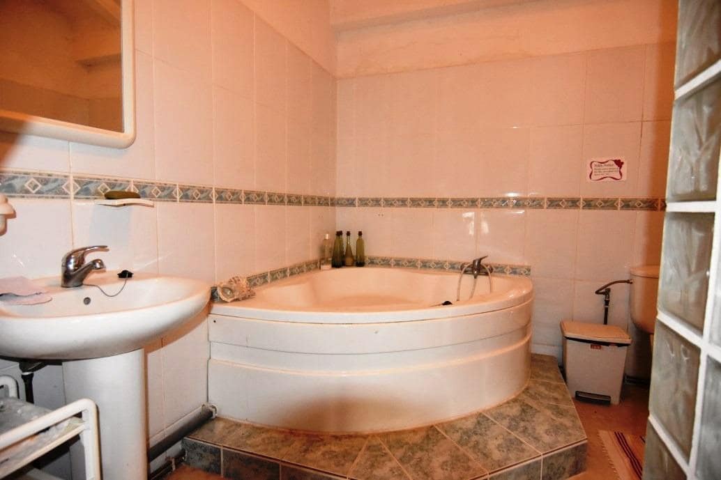 7 bedroom Finca/Country House for sale in Campillo de Abajo with pool garage - € 299,950 (Ref: 7518192)