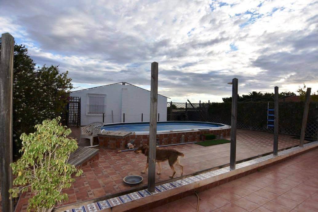 7 bedroom Finca/Country House for sale in Campillo de Abajo with pool garage - € 299,950 (Ref: 7518192)