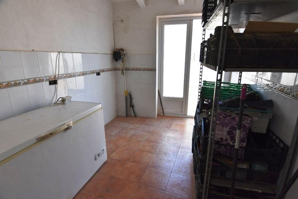 7 bedroom Finca/Country House for sale in Campillo de Abajo with pool garage - € 299,950 (Ref: 7518192)