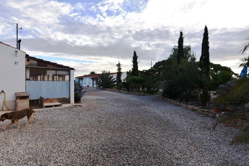 7 bedroom Finca/Country House for sale in Campillo de Abajo with pool garage - € 299,950 (Ref: 7518192)