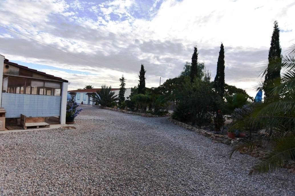 7 bedroom Finca/Country House for sale in Campillo de Abajo with pool garage - € 299,950 (Ref: 7518192)
