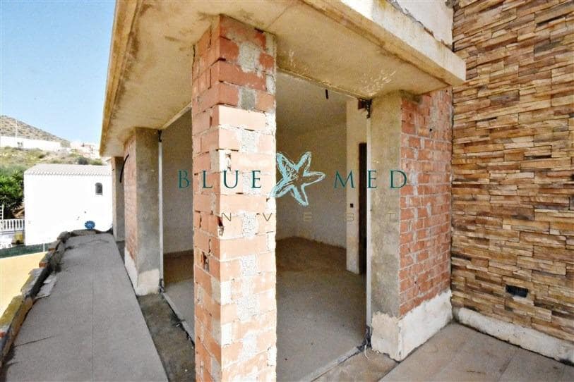 3 soverom Villa til salgs i Isla Plana med svømmebasseng garasje - € 195 000 (Ref: 7601382)