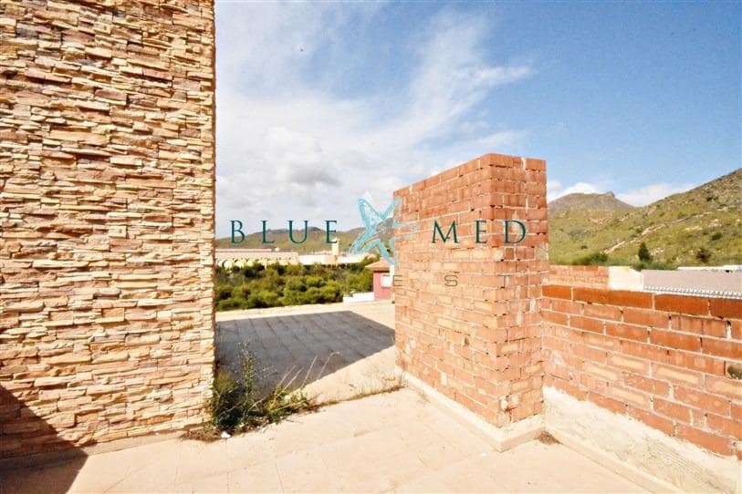 3 soverom Villa til salgs i Isla Plana med svømmebasseng garasje - € 195 000 (Ref: 7601382)