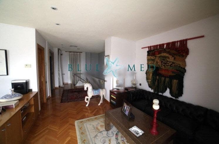 7 soveværelse Villa til salg i Altorreal med swimmingpool garage - € 4.500.000 (Ref: 7687187)