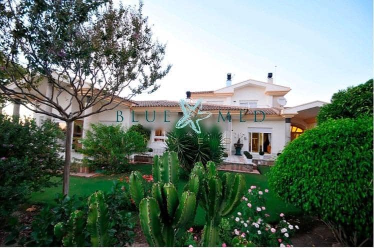 7 soveværelse Villa til salg i Altorreal med swimmingpool garage - € 4.500.000 (Ref: 7687187)