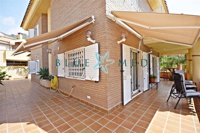 Chalet de 5 habitaciones en Puerto de Mazarron, Mazarrón en venta con piscina garaje - 840.000 € (Ref: 7695657)