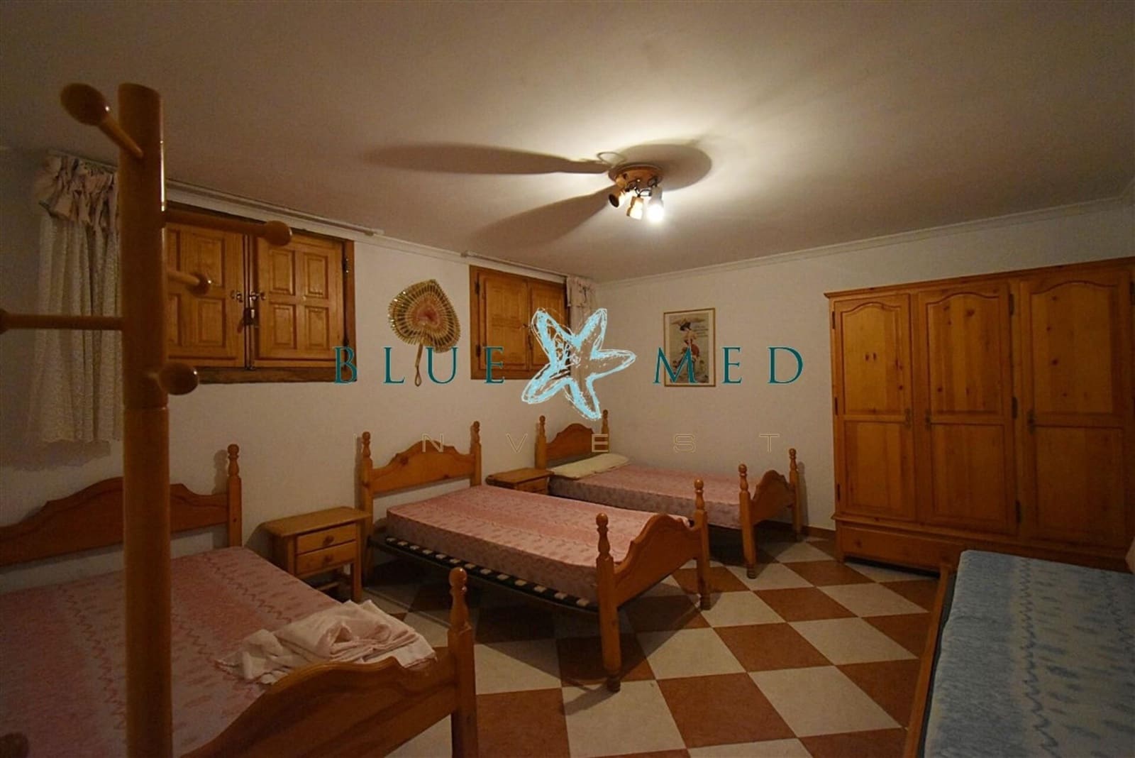 11 bedroom Villa for sale in Puerto de Mazarron with garage - € 1,200,000 (Ref: 7696397)