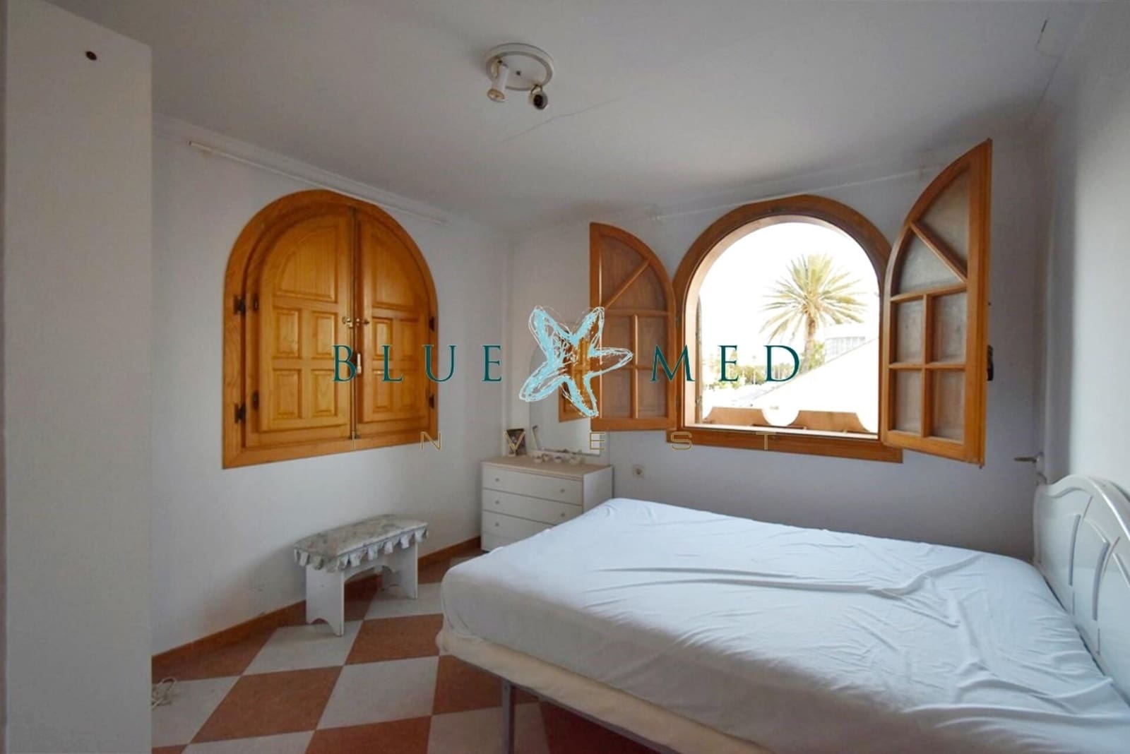 11 bedroom Villa for sale in Puerto de Mazarron with garage - € 1,200,000 (Ref: 7696397)