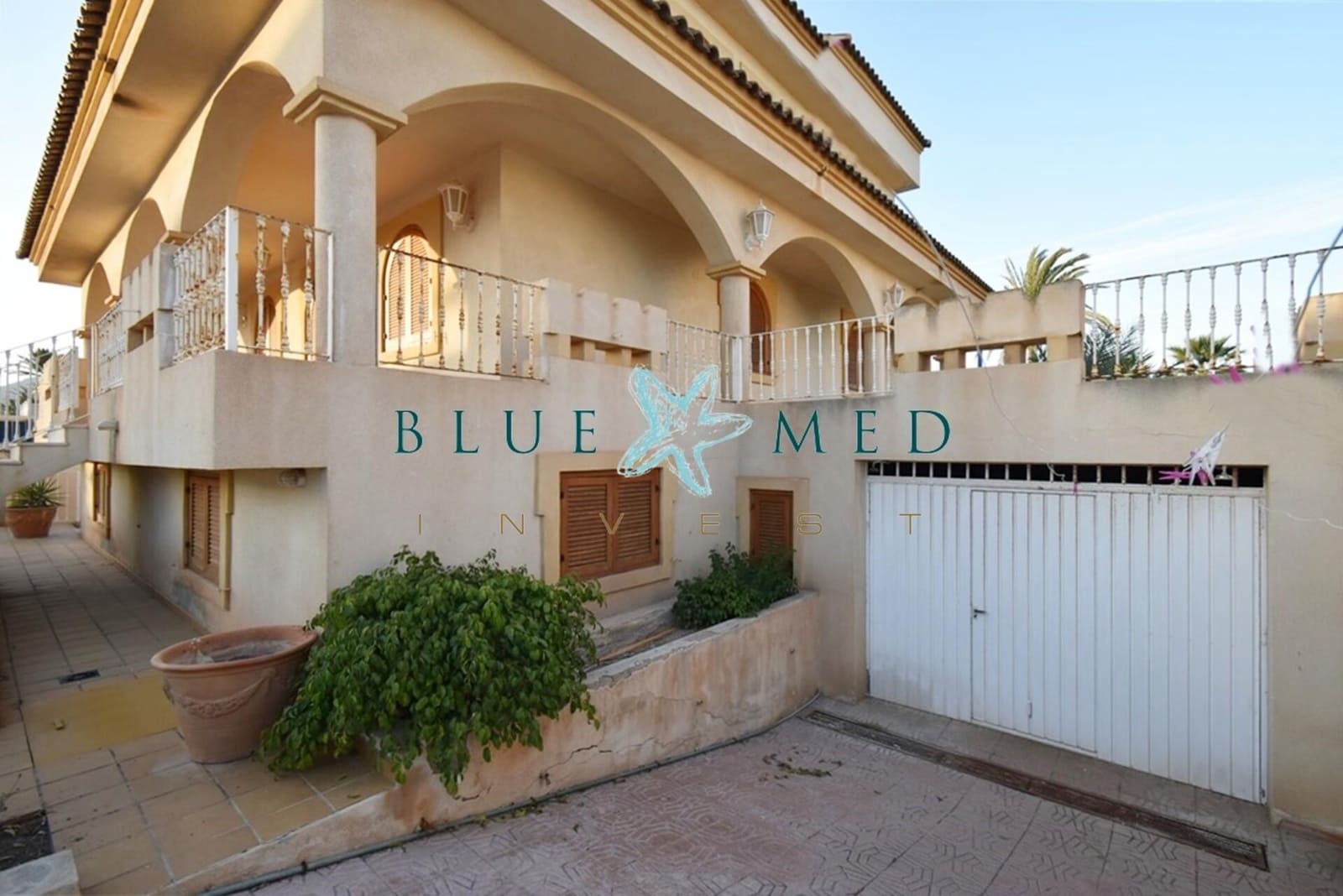 11 bedroom Villa for sale in Puerto de Mazarron with garage - € 1,200,000 (Ref: 7696397)