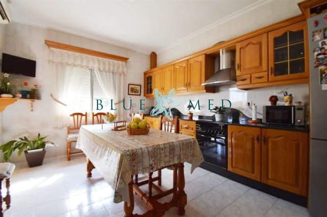 Chalet de 6 habitaciones en Alhama de Murcia en venta con garaje - 295.000 € (Ref: 7696407)