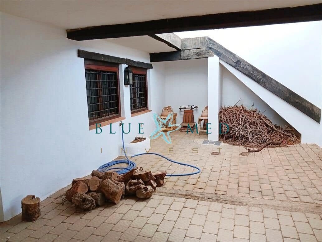 7 soverom Finca/Herregård til salgs i Calarreona med garasje - € 849 850 (Ref: 7777970)