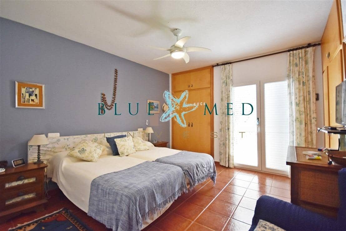 8 soveværelse Villa til salg i Puerto de Mazarron med swimmingpool garage - € 600.000 (Ref: 7801092)