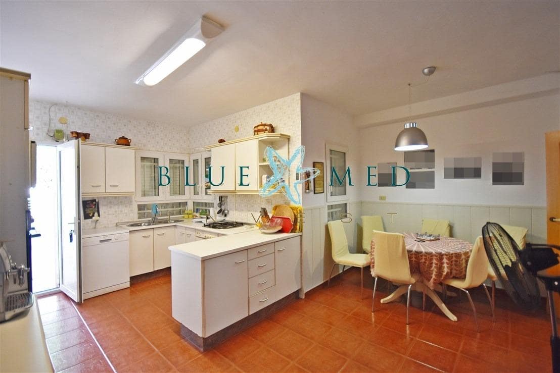 8 soveværelse Villa til salg i Puerto de Mazarron med swimmingpool garage - € 600.000 (Ref: 7801092)