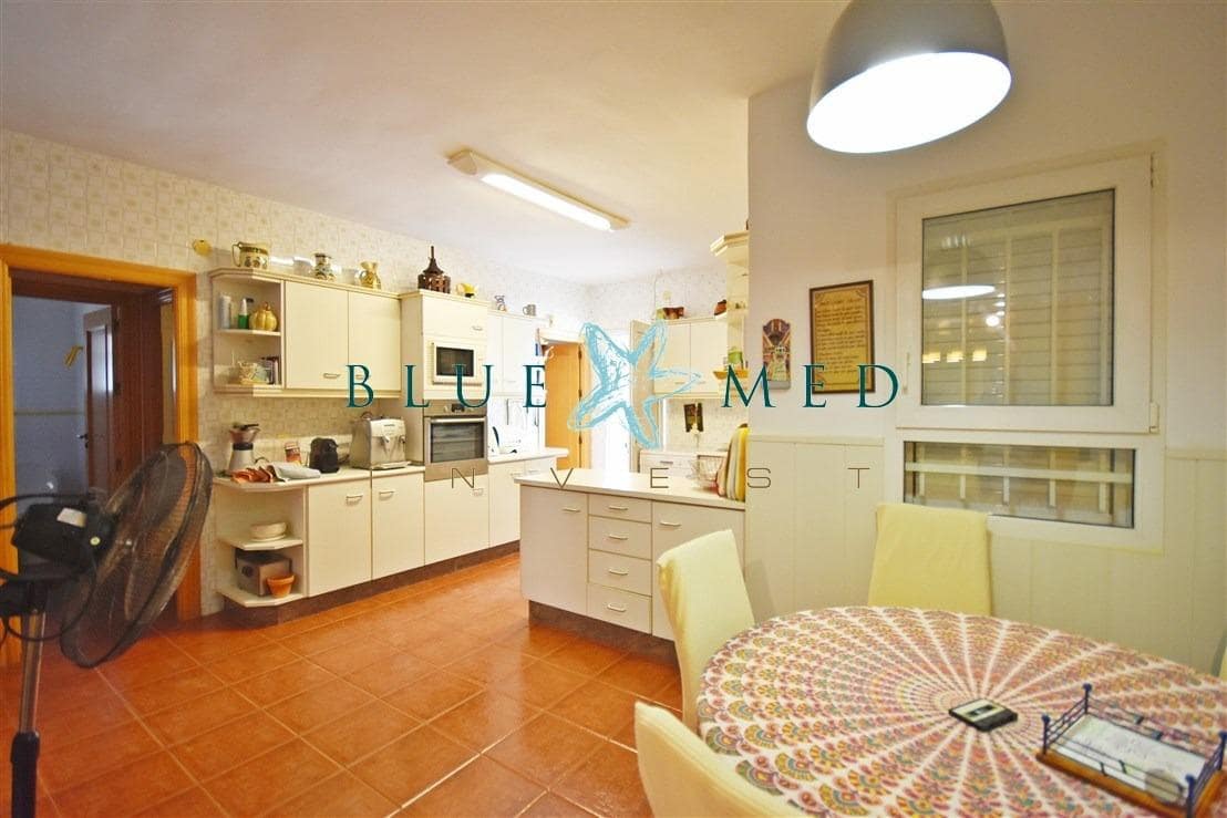 8 soveværelse Villa til salg i Puerto de Mazarron med swimmingpool garage - € 600.000 (Ref: 7801092)