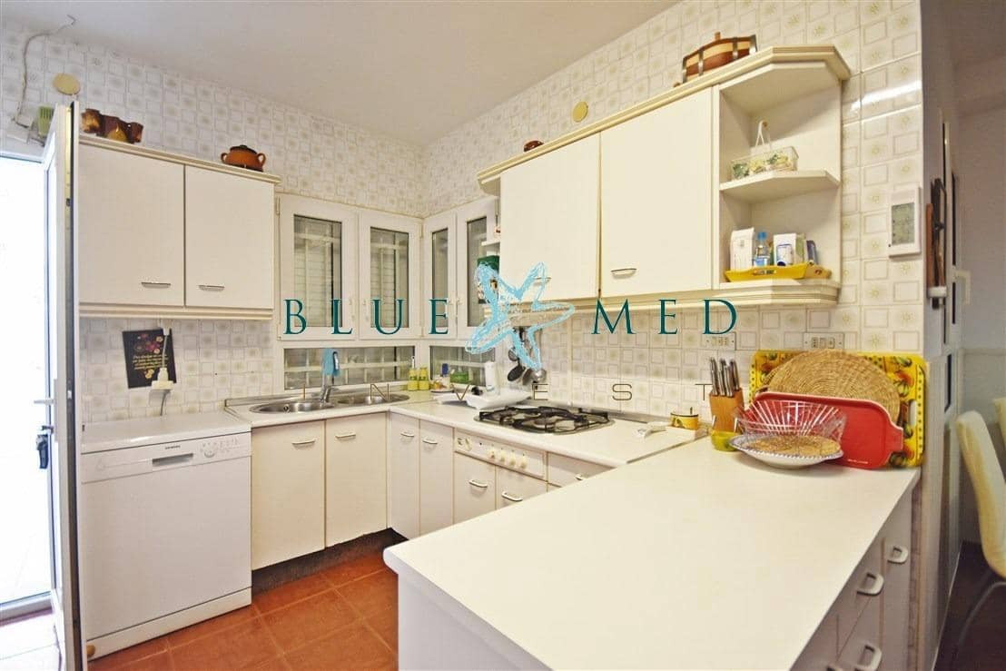 8 soveværelse Villa til salg i Puerto de Mazarron med swimmingpool garage - € 600.000 (Ref: 7801092)