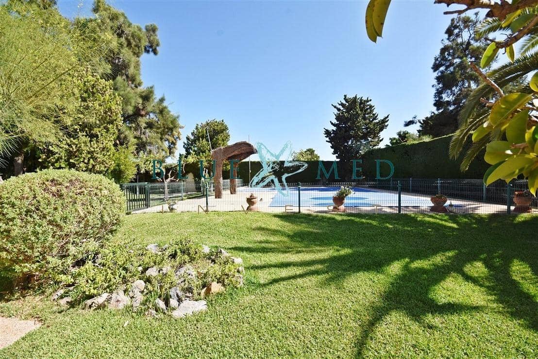 8 soveværelse Villa til salg i Puerto de Mazarron med swimmingpool garage - € 600.000 (Ref: 7801092)