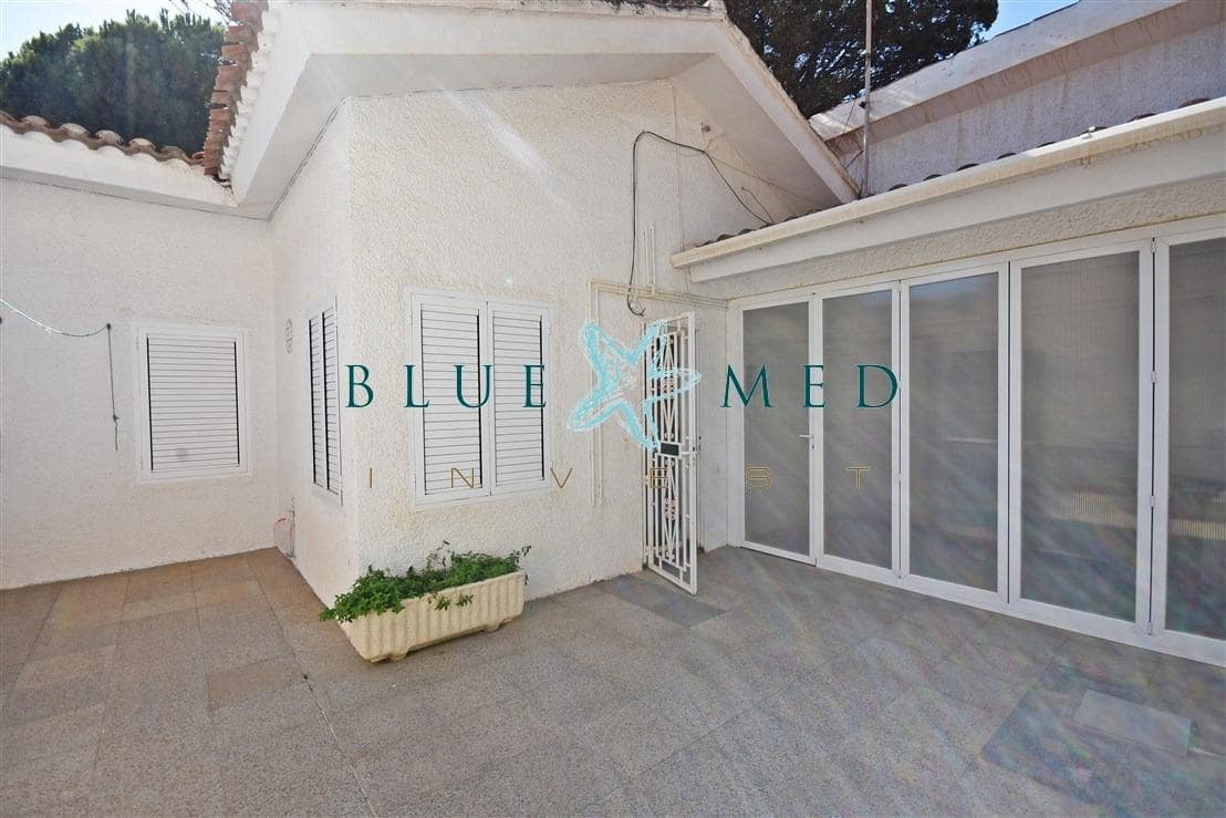 8 soveværelse Villa til salg i Puerto de Mazarron med swimmingpool garage - € 600.000 (Ref: 7801092)