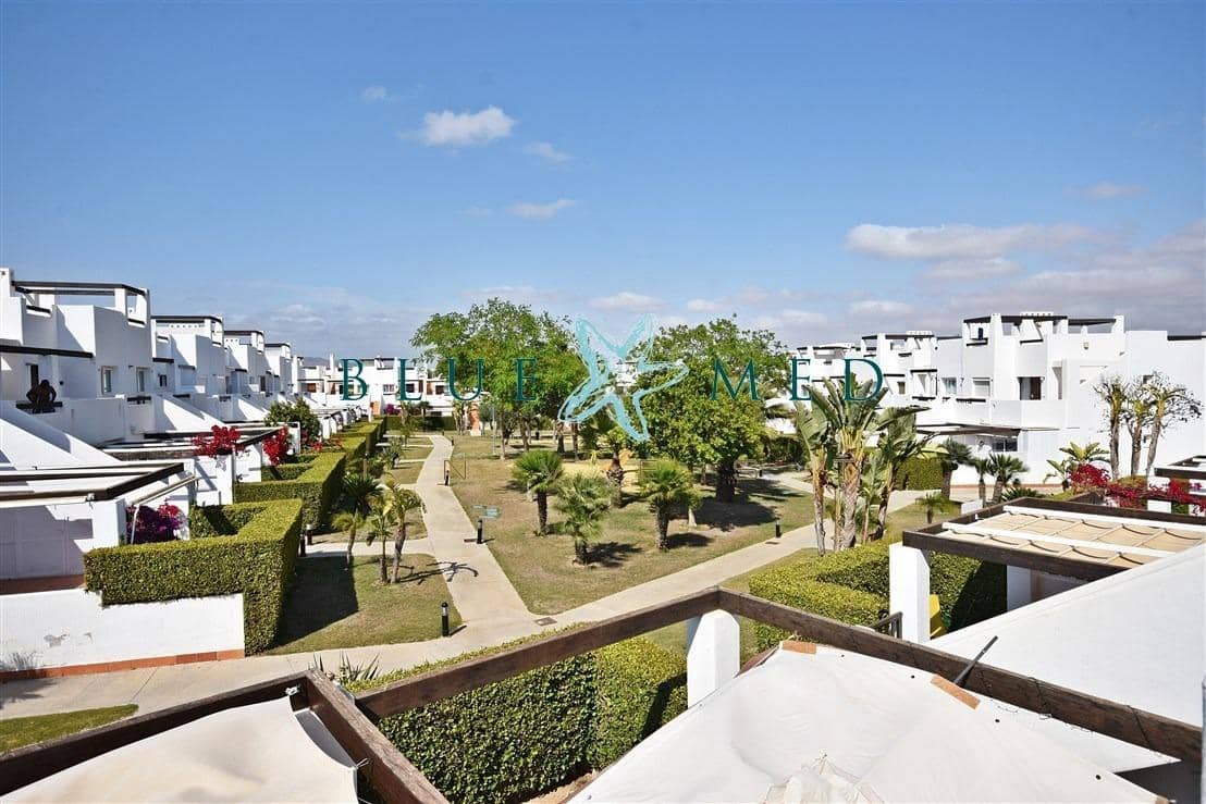 2 soveværelse Penthouse til salg i Condado de Alhama med swimmingpool - € 135.900 (Ref: 8382837)