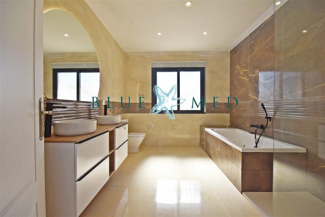 4 soverom Villa til salgs i Bolnuevo med svømmebasseng garasje - € 1 500 000 (Ref: 8385161)