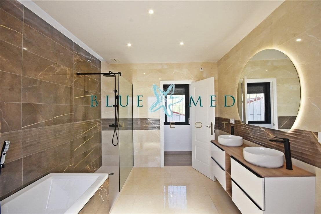 4 soverom Villa til salgs i Bolnuevo med svømmebasseng garasje - € 1 500 000 (Ref: 8385161)