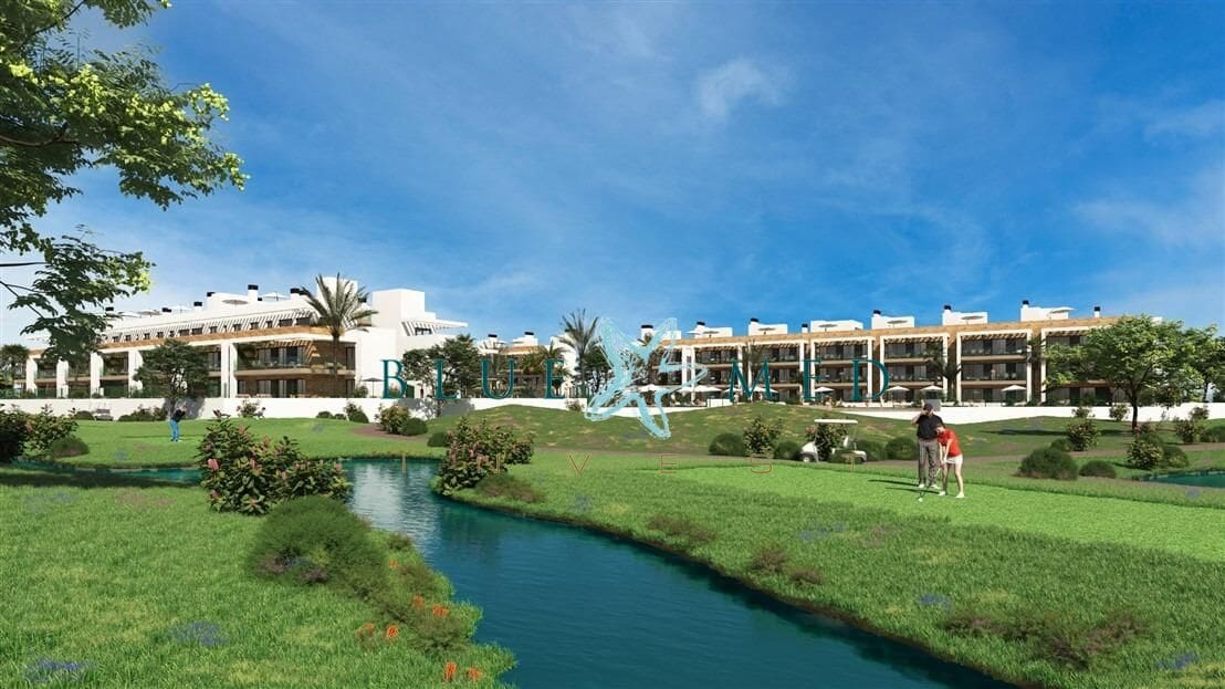 4 makuuhuone Huvila myytävänä paikassa Los Alcazares mukana uima-altaan 
autotalli - 685 000 € (Ref: 8398532)