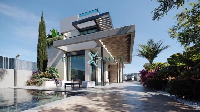 3 bedroom Villa for sale in Los Alcázares with pool - € 589,900 (Ref: 8423597)