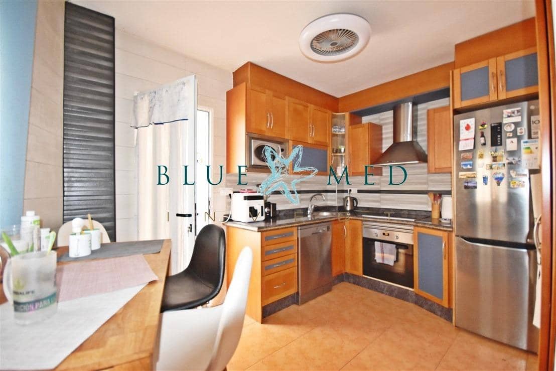 4 chambre Appartement à vendre à Puerto de Mazarron avec piscine - 299 000 € (Ref: 8432526)