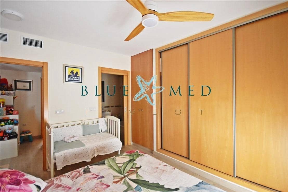 2 bedroom Apartment for sale in Puerto de Mazarron with garage - € 194,900 (Ref: 8531979)