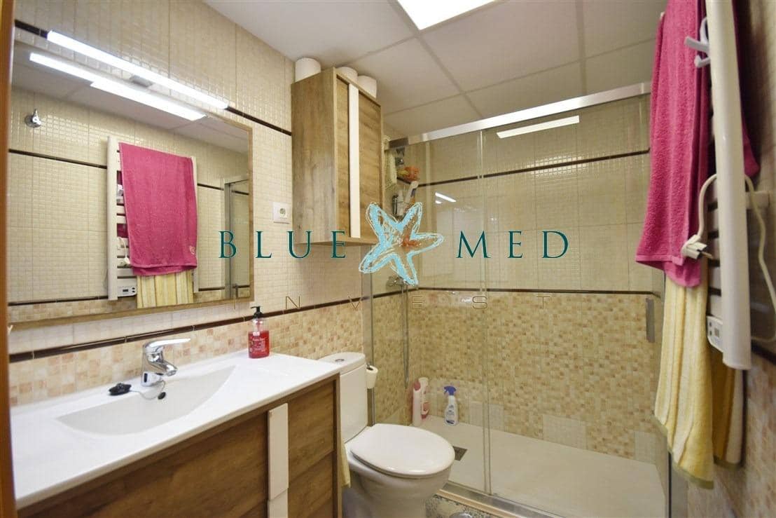 2 bedroom Apartment for sale in Puerto de Mazarron with garage - € 194,900 (Ref: 8531979)