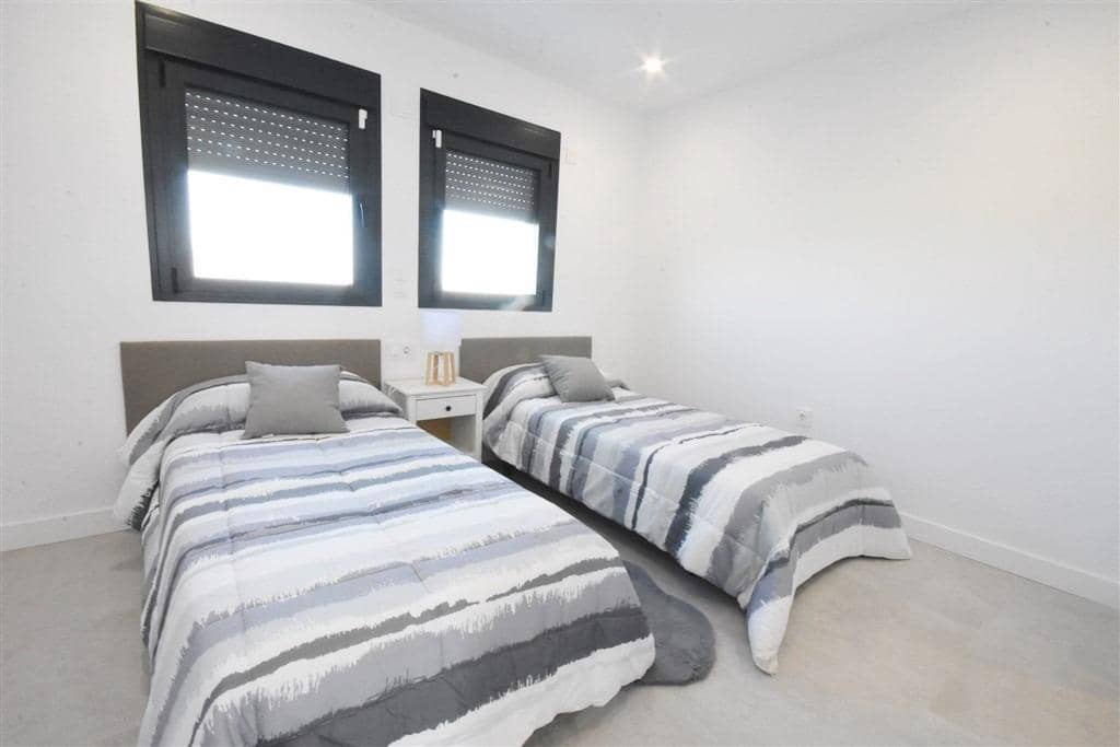 2 slaapkamer Appartement te koop in La Pinilla - € 169.119 (Ref: 8551049)