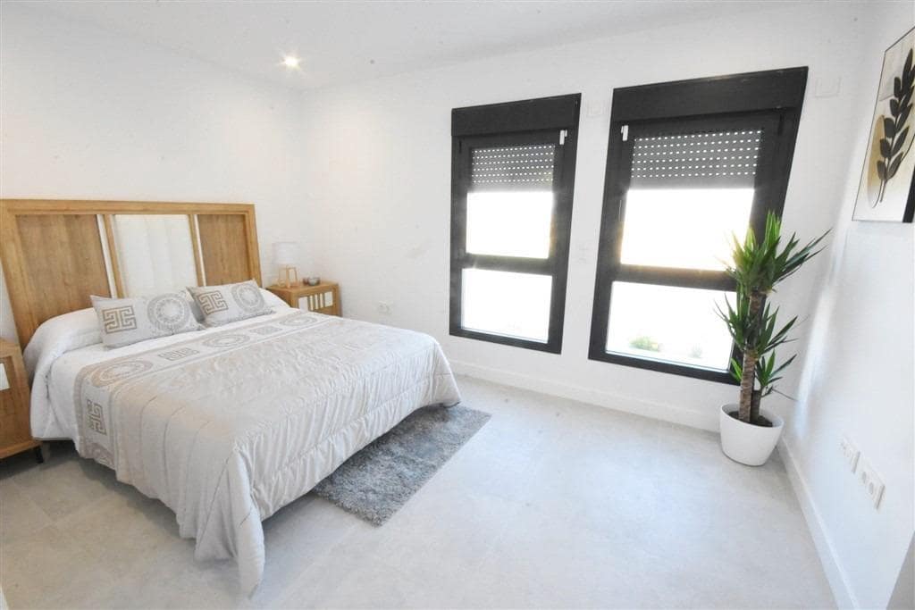 2 slaapkamer Appartement te koop in La Pinilla - € 169.119 (Ref: 8551049)