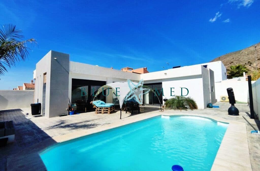 3 bedroom Villa for sale in Fortuna with pool - € 249,500 (Ref: 8574204)