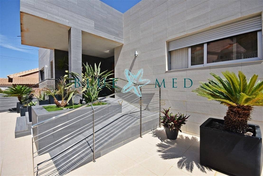 6 slaapkamer Villa te koop in Bolnuevo met zwembad garage - € 990.000 (Ref: 8623721)