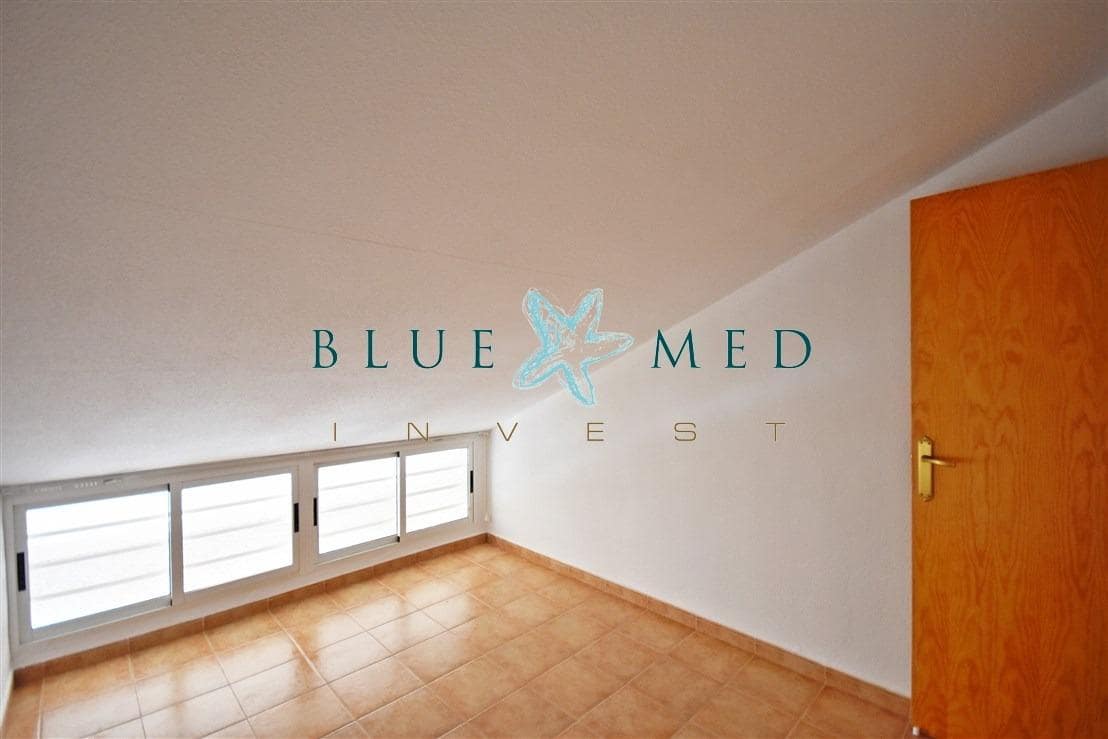 7 soveværelse Lejlighed til salg i Puerto de Mazarron med swimmingpool - € 250.000 (Ref: 8638607)