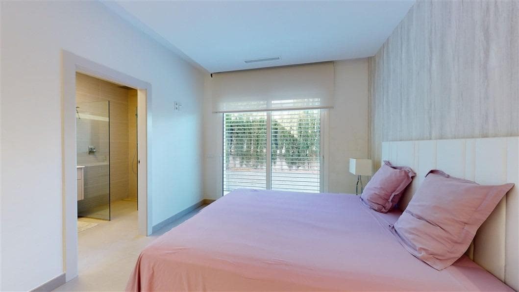 4 soveværelse Villa til salg i Dehesa de Campoamor med swimmingpool - € 1.050.000 (Ref: 8737854)