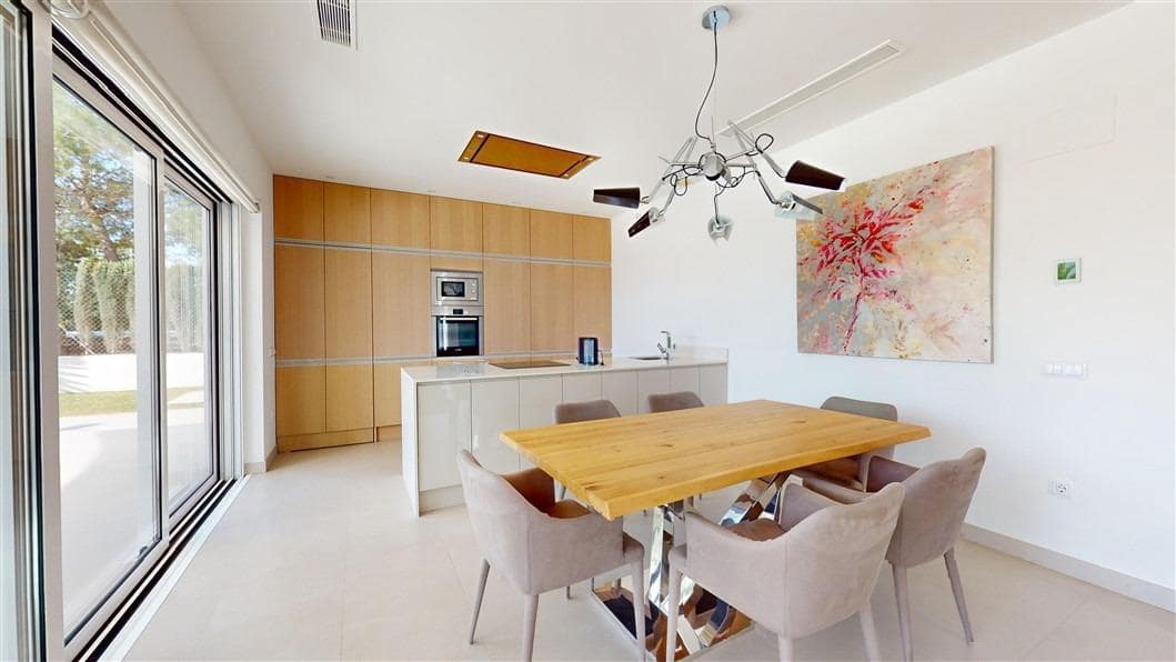 4 soveværelse Villa til salg i Dehesa de Campoamor med swimmingpool - € 1.050.000 (Ref: 8737854)