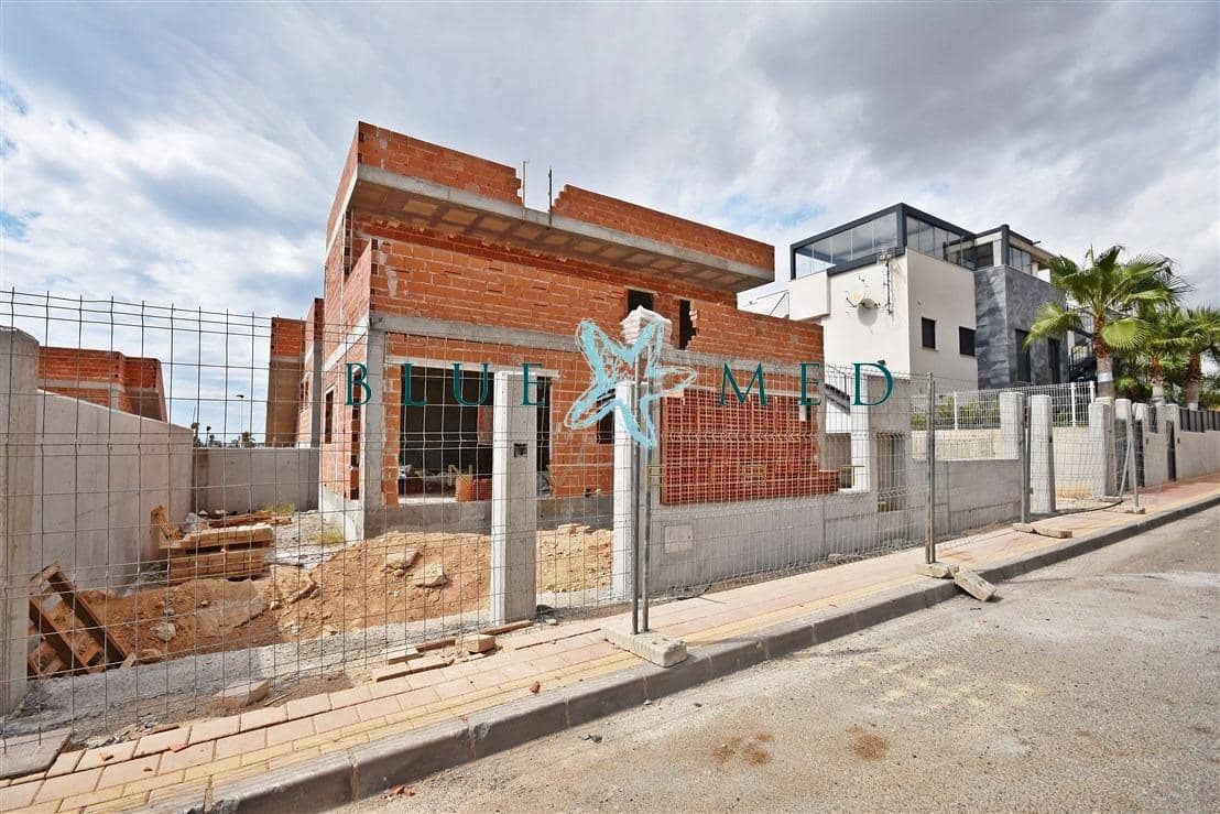 2 soverom Leilighet til salgs i Puerto de Mazarron med svømmebasseng - € 265 000 (Ref: 8764008)